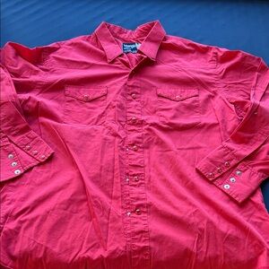 Wrangler Men's Vibrant Red Casual Shirt
